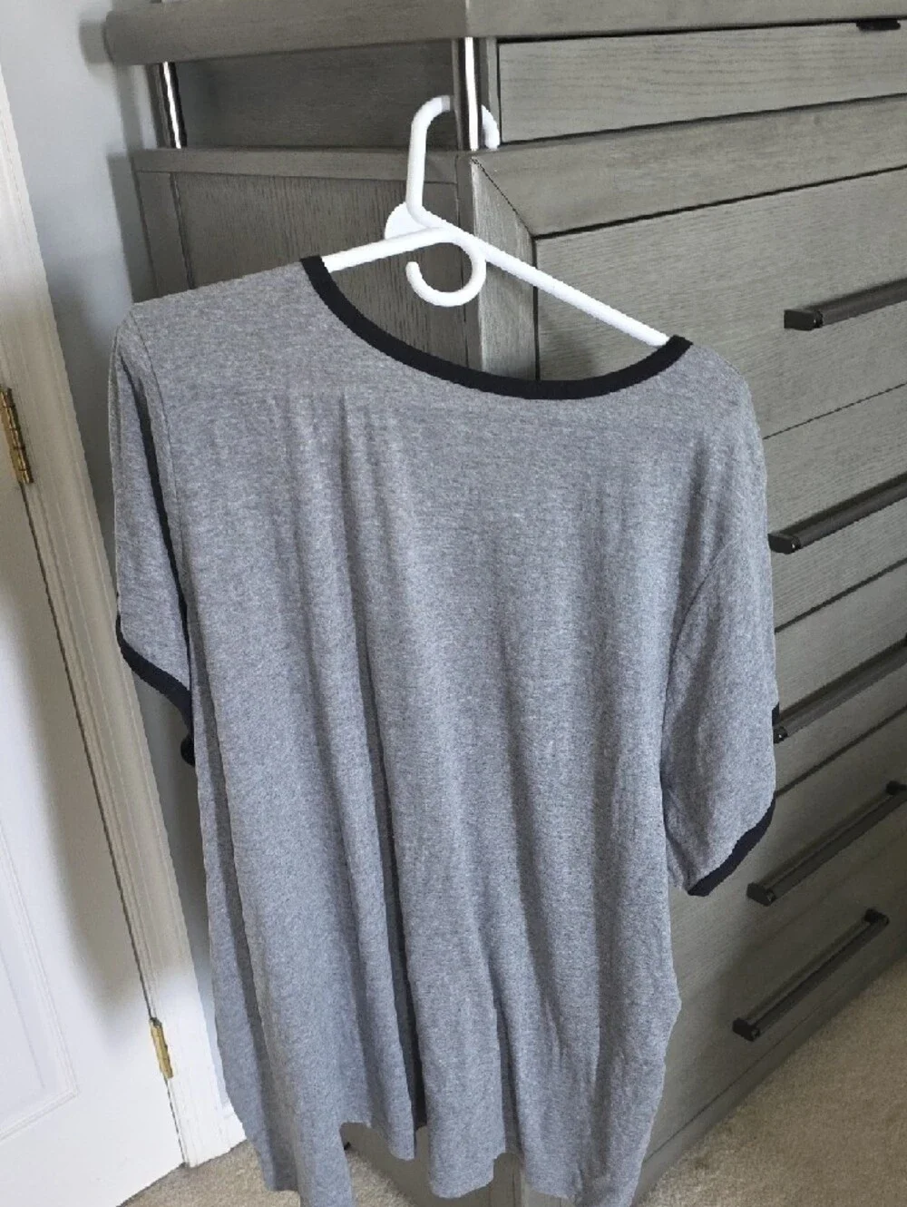 torrid Gray Hello Kitty Short Sleeve Tee with Pink Bow and Black Trim - Picture 3 of 4
